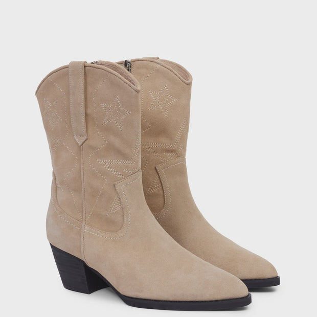 Kathryn Wilson Quinn Boot Stone Suede