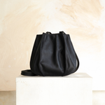 Vera Mina Crossbody Textured Noir/Black