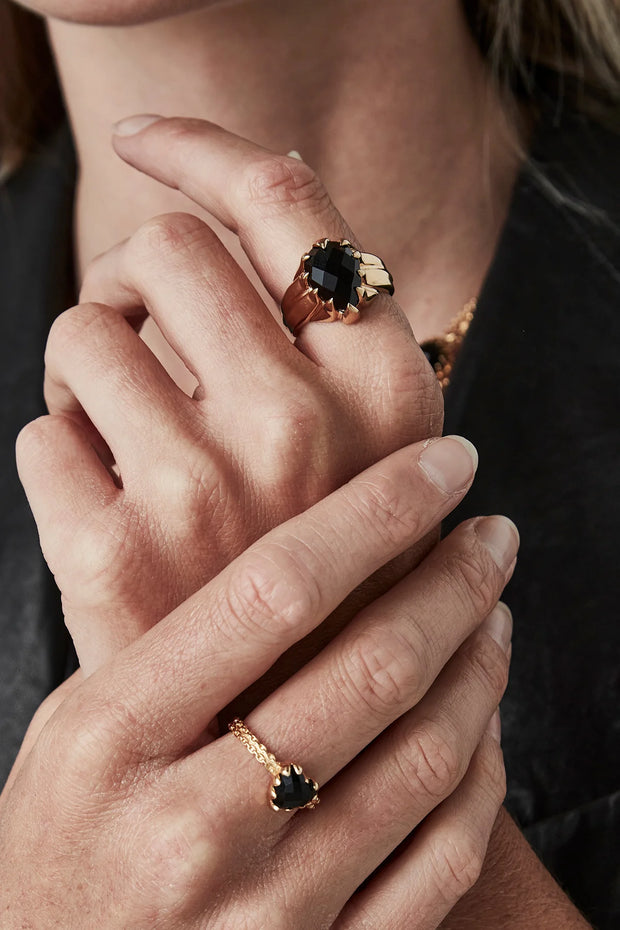 Love Claw Drop Ring - Onyx Gold Plated