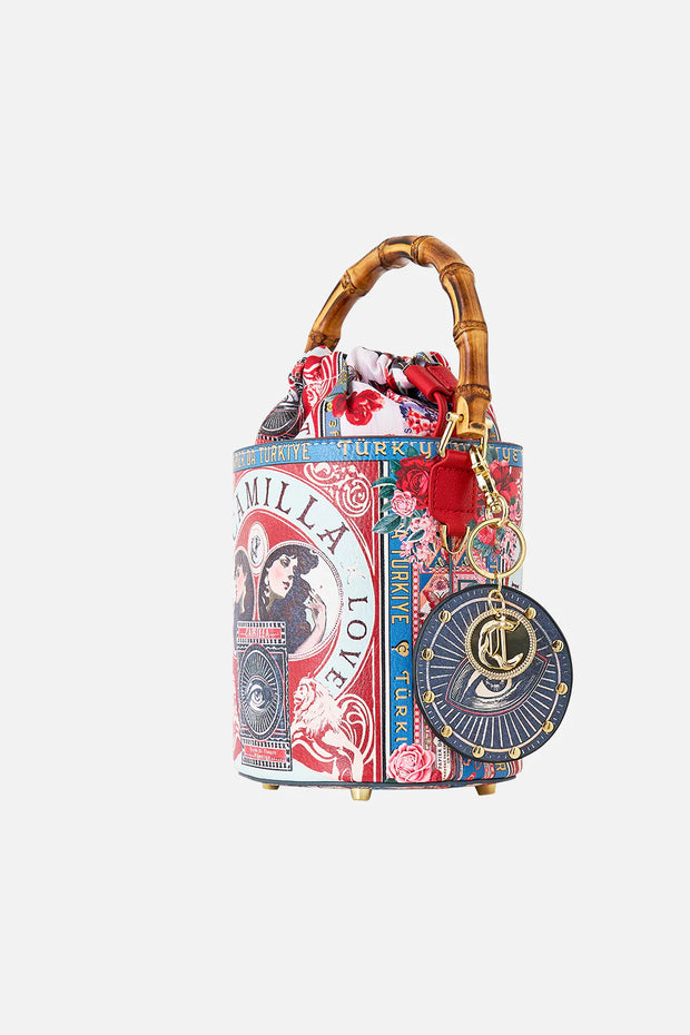 Camilla Drawstring bucket bag with keyring High class hookah