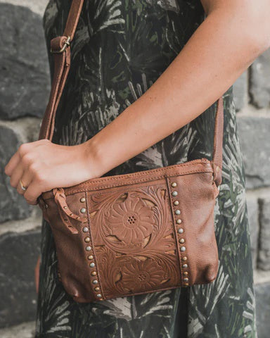 Jorgia  Crossbody Oak