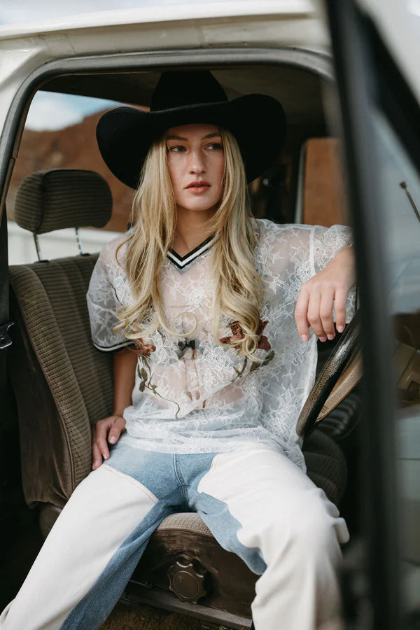 Far Mer Lace Raglan Blood & Bone