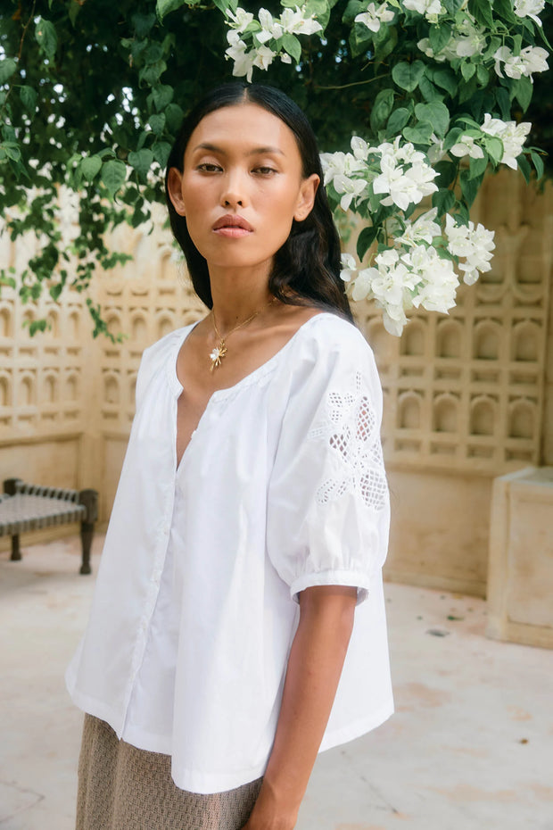 Nilsa Button Top Lotus.