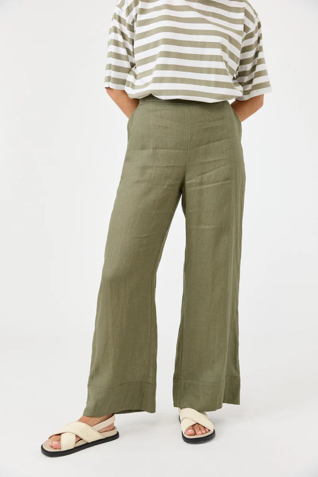Studio Pant in Khaki