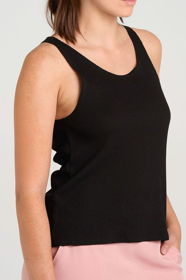 Layer Tank (MULTIPLE COLOURS)